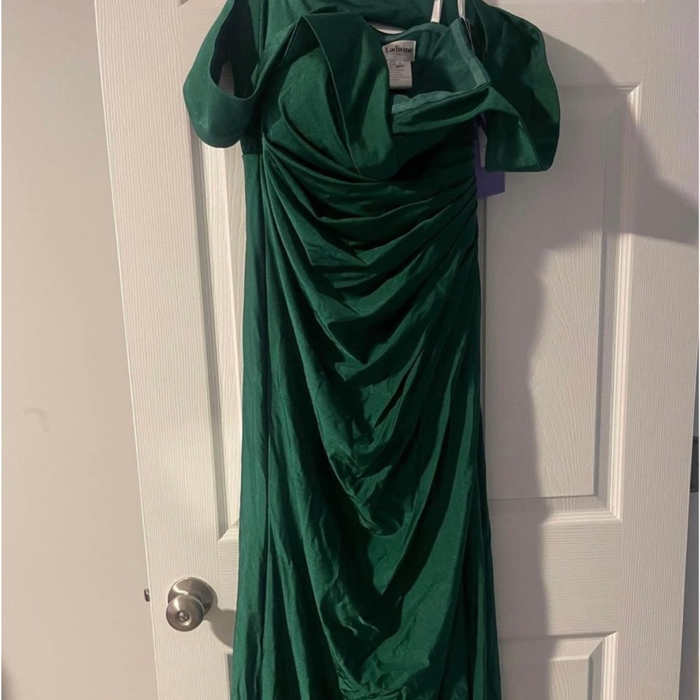 Ladivine by Cinderella Divine dress (emerald)